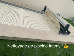 Photo de galerie - Entretien piscine