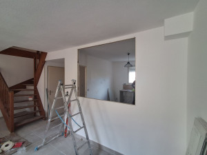 Photo de galerie - Decoupe cloison avant la pose