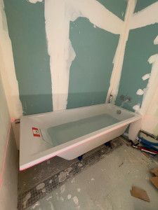 Photo de galerie - Pose d’une baignoire 