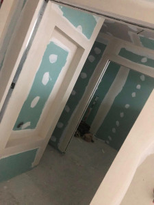 Photo de galerie - Chantier, Plâtrerie avec les finition de joints 