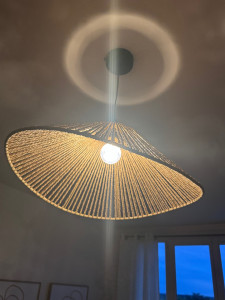 Photo de galerie - Installation d’un lustre 