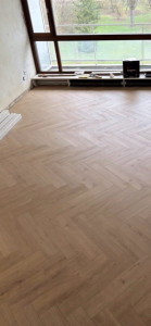 Photo de galerie - Pose parquet en bâtons rompus 