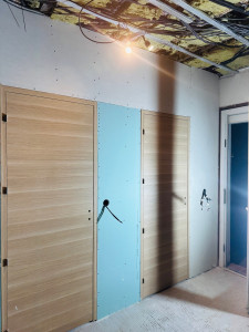 Photo de galerie - Cloison et porte 