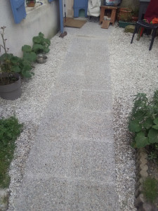 Photo de galerie - Création allée avec dalle, pose sur sable