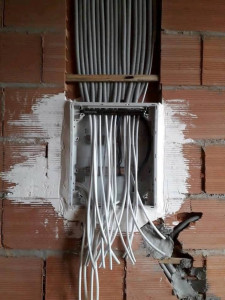 Photo de galerie - Voici quelques exemples de travaux électriques pour vous donner une idée. 