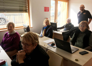 Photo de galerie - Article LE PROGRES du 15 mars 2023

https://www.leprogres.fr/societe/2023/03/15/des-ateliers-numeriques-pour-les-seniors-a-la-livatte