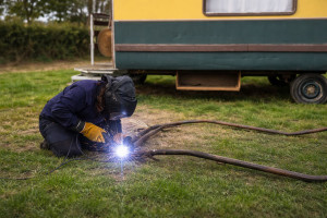 Photo de galerie - Réparation d'un brancard sur roulottes 