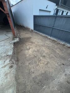 Photo de galerie - Chantier de terrassement avec mini pelle 1t7