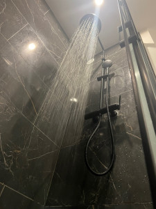 Photo de galerie - Pose de colonne de douche 