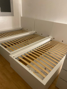 Photo de galerie - Montage 3 lits séparés de marque Malm