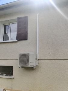 Photo de galerie - Pose d'un mono split. 