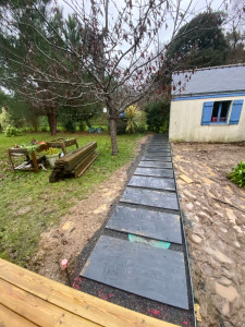 Photo de galerie - Création d’un cheminement en pas japonais 