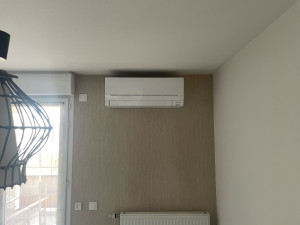 Photo de galerie - Installation d’une pompe à chaleur AIR AIR, ( climatisation ) de Mitsubishi, en mono Split