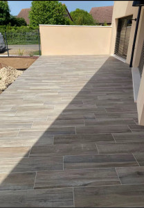 Photo de galerie - Realistion carrelage imitation parquet