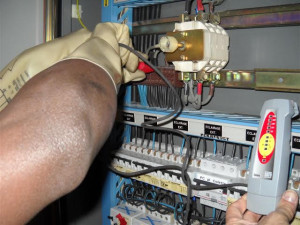 Photo de galerie - Vérification des tensions 