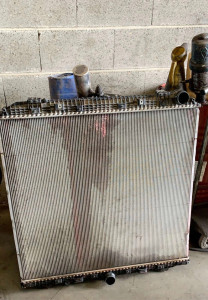 Photo de galerie - Changement radiateur poids lourds 