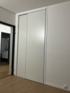 Photo de galerie - Pose de portes de dressing