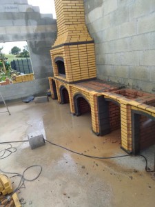 Photo de galerie - Construction de cheminée à l’extérieur dans la Terrasse 