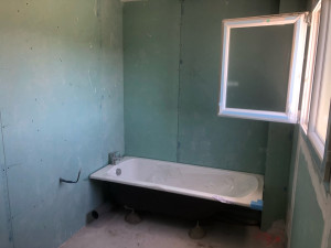 Photo de galerie - Pose d’une baignoire 