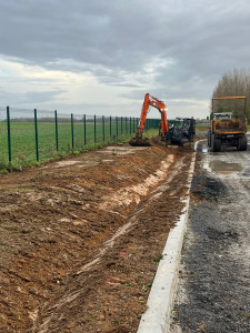 Photo de galerie - Réalisation de noue d’infiltration 