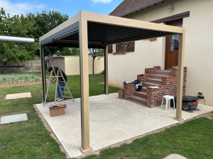 Photo de galerie - Montage d’une pergolas 