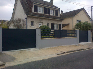 Photo de galerie - Fourniture et pose portail et clôture 