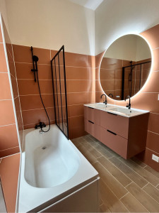 Photo de galerie - Rénovation complète pour cette magnifique salle de bain 
