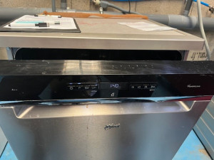 Photo de galerie - Lave vaisselle sauve