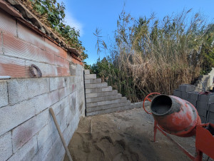Photo de galerie - Montage de mur en parpaing 
