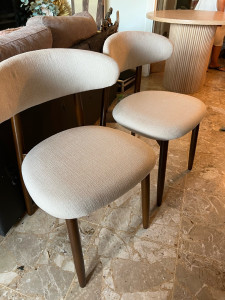 Photo de galerie - Assemblage des chaises terminer 