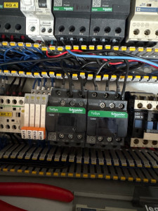 Photo de galerie - Bricolage et multi services