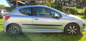 Photo de galerie - Location petite voiture. 20e la journée + 13 centimes du km 