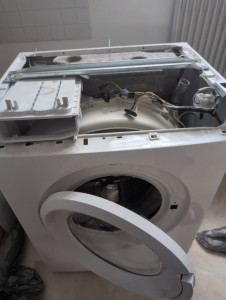 Photo de galerie - Remplacement de contrepoid de lave linge.