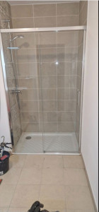 Photo de galerie - Installation porte de douche