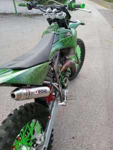 Photo de galerie - Bonjours Voilà une nouvelle petite rénovation complète peinture et style moto Cross sur une 50cc fantic 