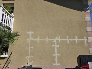 Photo de galerie - Tratement de fissures exterieur avec reprise d enduit