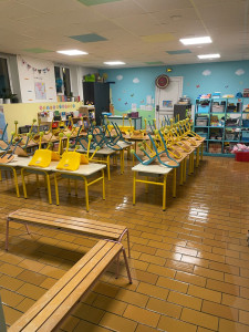 Photo de galerie - Ménage sur site école maternelle 