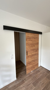 Photo de galerie - Pose d’une porte coulissante 