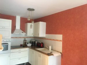 Photo de galerie - Tapisserie dans une cuisine 