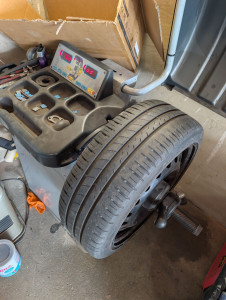 Photo de galerie - Montage, équilibrage de pneus