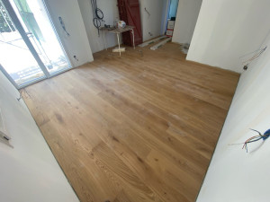 Photo de galerie - Pose parquet contrecollé