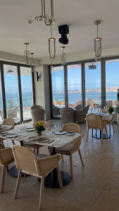 Photo de galerie - Nettoyage salle de restaurant 