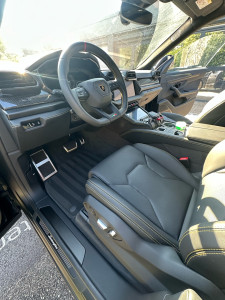 Photo de galerie - Nettoyage intérieur Lamborghini Urus performance SE