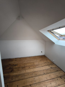 Photo de galerie - Pose de laine de verre croisée
pose de placo
pose de bande, ponçage et peinture 