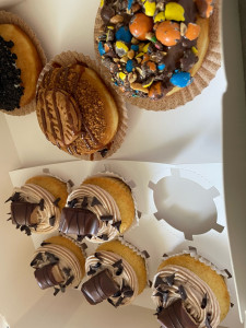 Photo de galerie - Cupcake et donuts