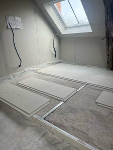 Photo de galerie - Réalisation plaque sol granule d’égalisation (fermacell chape sèche) 