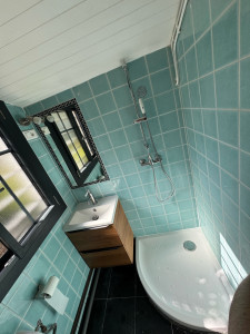 Photo de galerie - Installation bac à douche + meuble vasque 
