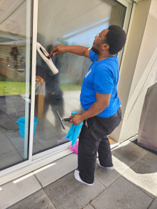 Photo de galerie - Lavage des vitres 