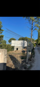 Photo de galerie - Pose de clôture jardin rigide 