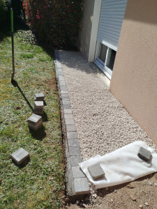 Photo de galerie - Allée tour de maison